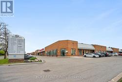 16 - 150 BRITANNIA ROAD E  Mississauga, ON L4Z 2A4