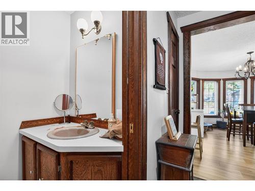 6119 Pippers Lane, Nelson, BC - Indoor