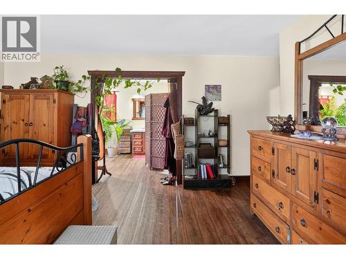 6119 Pippers Lane, Nelson, BC - Indoor Photo Showing Bedroom