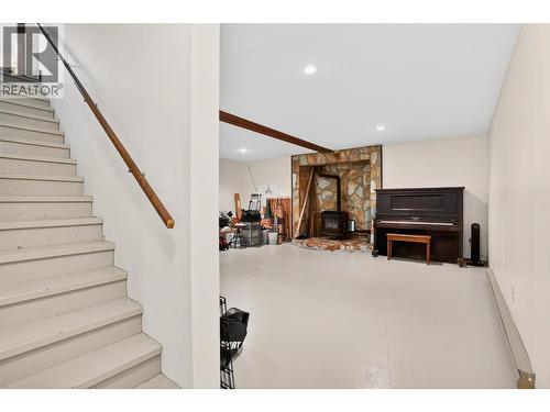 6119 Pippers Lane, Nelson, BC - Indoor Photo Showing Other Room