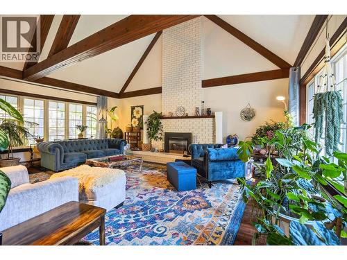 6119 Pippers Lane, Nelson, BC - Indoor With Fireplace