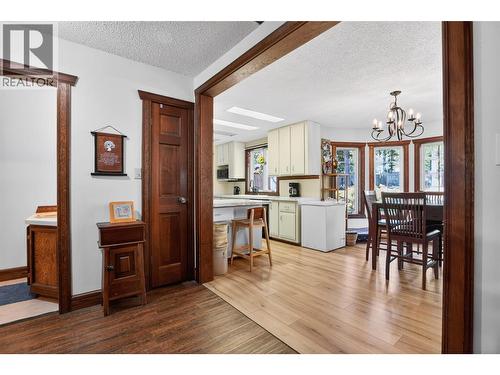 6119 Pippers Lane, Nelson, BC - Indoor