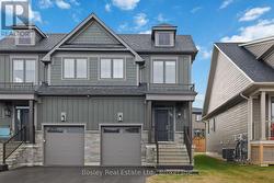 125 COURTLAND STREET Blue Mountains, ON L9Y 0R4