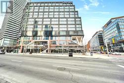 721 - 130 QUEENS QUAY E Toronto, ON M5A 3Y5