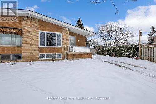 5 Carrington Court, Hamilton, ON - Outdoor
