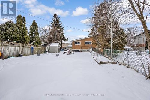 5 Carrington Court, Hamilton, ON - Outdoor