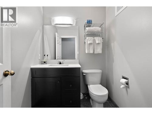 2668 Golf Course Drive, Blind Bay, BC - Indoor Photo Showing Bathroom