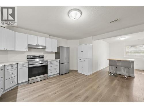2668 Golf Course Drive, Blind Bay, BC - Indoor Photo Showing Kitchen