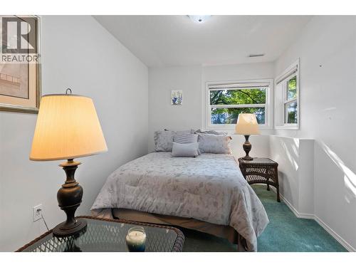 2668 Golf Course Drive, Blind Bay, BC - Indoor Photo Showing Bedroom