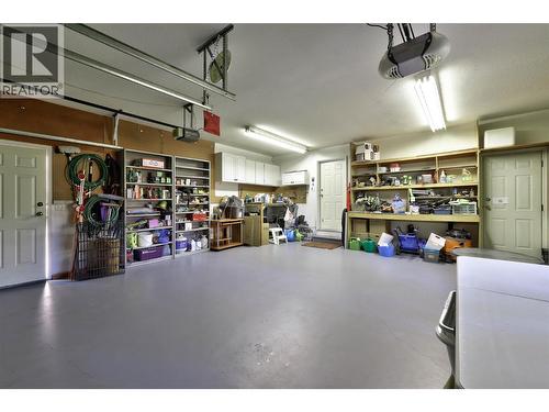 2668 Golf Course Drive, Blind Bay, BC - Indoor Photo Showing Garage