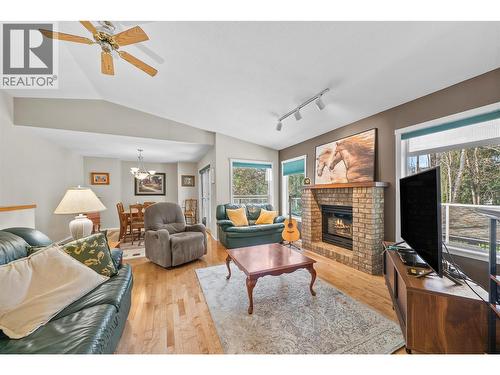 2668 Golf Course Drive, Blind Bay, BC - Indoor Photo Showing Living Room With Fireplace