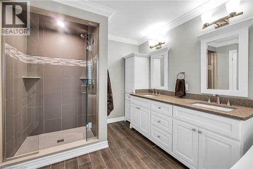 2371 Pathfinder Drive, Burlington, ON - Indoor Photo Showing Bathroom