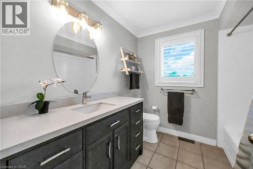 2371 Pathfinder Drive, Burlington, ON - Indoor Photo Showing Bathroom