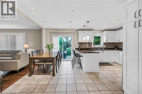 2371 Pathfinder Drive, Burlington, ON - Indoor