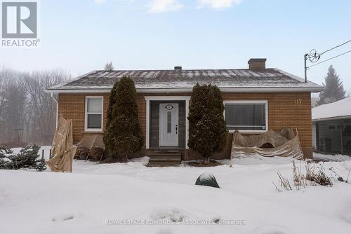 87 DICKSON STREET  Pembroke, ON K8A 2W8
