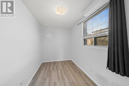 Bedroom w window and fixture above. - 234 Rochester Street, Ottawa, ON - Indoor Photo Showing Other Room