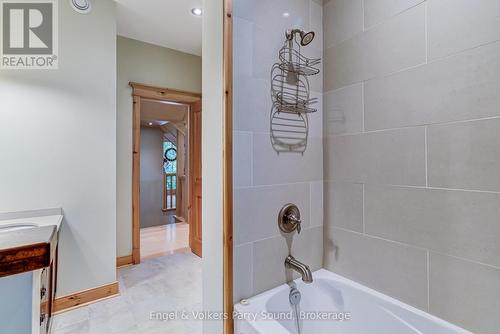 35 Shakell Road, Whitestone (Dunchurch), ON - Indoor Photo Showing Bathroom