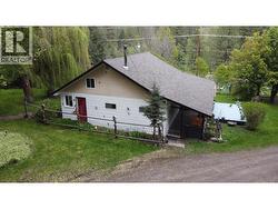 3900 3 Highway Rock Creek, BC V0H 1Y0