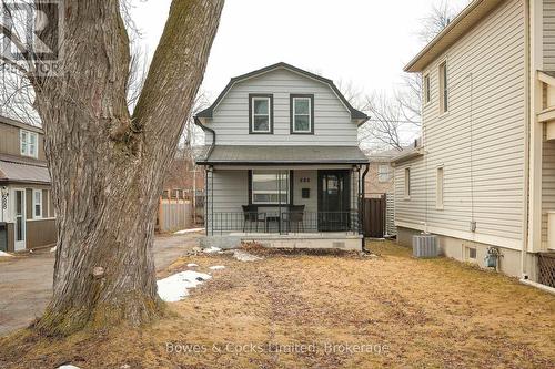 684 ST. MARY'S STREET  Peterborough (Otonabee Ward 1), ON K9J 4G9