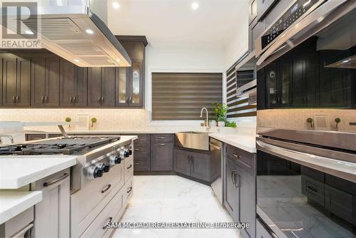 1138 Garden Road, Mississauga, ON - Indoor Photo Showing Kitchen