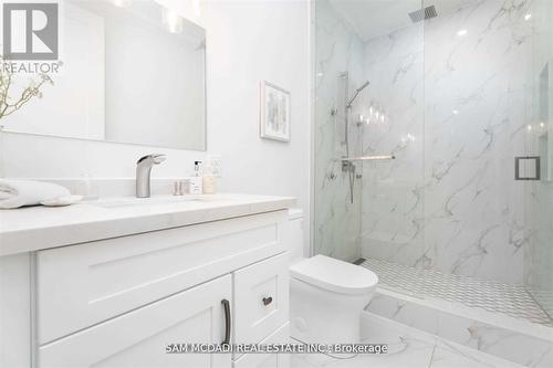 1138 Garden Road, Mississauga, ON - Indoor Photo Showing Bathroom