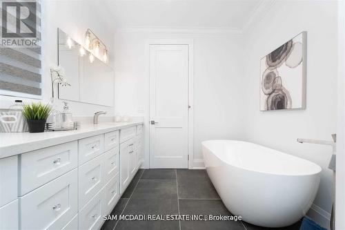 1138 Garden Road, Mississauga, ON - Indoor Photo Showing Bathroom