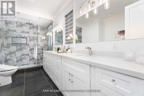 1138 Garden Road, Mississauga, ON - Indoor Photo Showing Bathroom