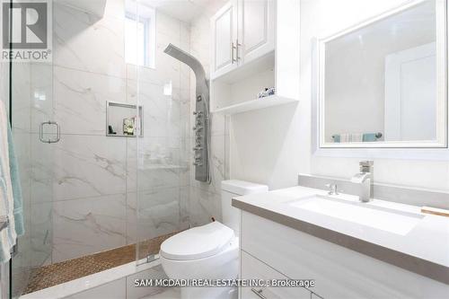 1138 Garden Road, Mississauga, ON - Indoor Photo Showing Bathroom