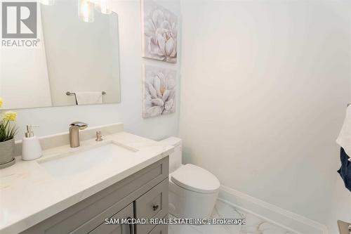 1138 Garden Road, Mississauga, ON - Indoor Photo Showing Bathroom