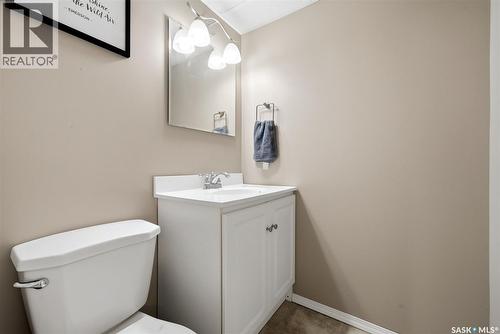 22 Sibbald Crescent, Regina, SK - Indoor Photo Showing Bathroom