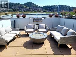 Common area roof top deck with BBQ area - 