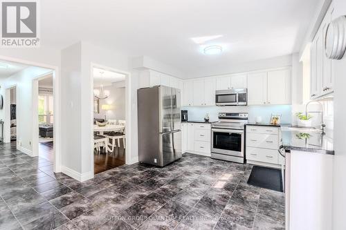 1237 Blackburn Drive, Oakville, ON - Indoor Photo Showing Kitchen