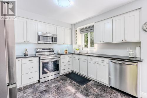 1237 Blackburn Drive, Oakville, ON - Indoor Photo Showing Kitchen
