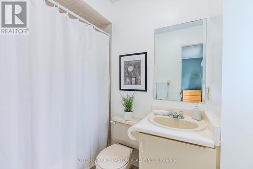 1237 Blackburn Drive, Oakville, ON - Indoor Photo Showing Bathroom