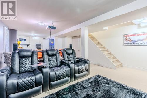 1237 Blackburn Drive, Oakville, ON - Indoor Photo Showing Living Room