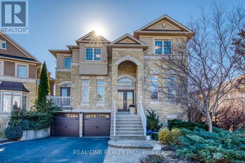 1426 REDWING COURT  Oakville, ON L6M 5E6