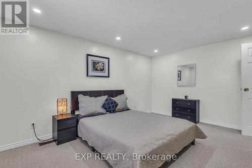 146 Bechtel Drive, Kitchener, ON - Indoor Photo Showing Bedroom