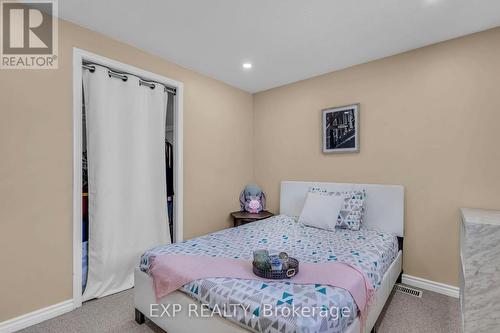 146 Bechtel Drive, Kitchener, ON - Indoor Photo Showing Bedroom