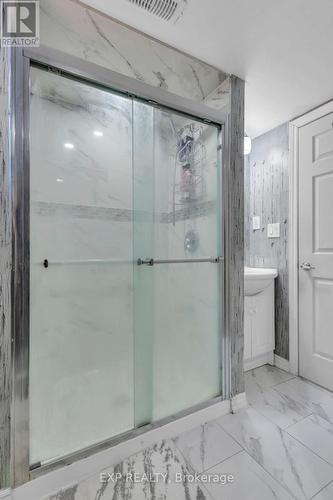146 Bechtel Drive, Kitchener, ON - Indoor Photo Showing Bathroom