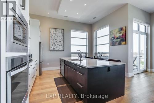 404 - 1705 Fiddlehead Place, London North (North R), ON - Indoor Photo Showing Kitchen