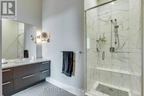 404 - 1705 Fiddlehead Place, London North (North R), ON - Indoor Photo Showing Bathroom