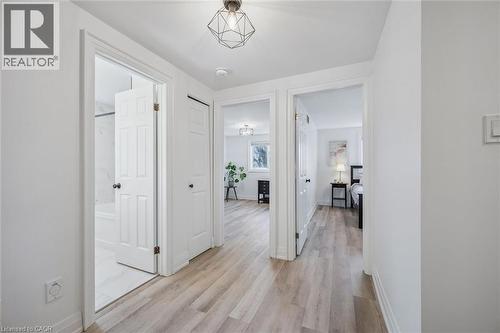 37 Enfield Drive, Cambridge, ON - Indoor Photo Showing Other Room