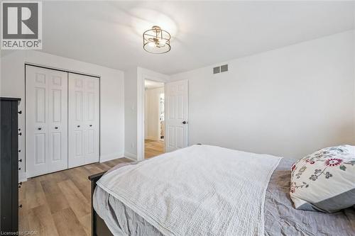 37 Enfield Drive, Cambridge, ON - Indoor Photo Showing Bedroom