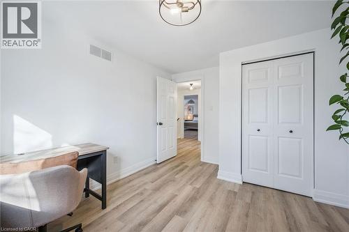 37 Enfield Drive, Cambridge, ON - Indoor