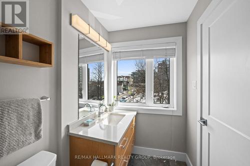 175 Armstrong Street, Ottawa, ON - Indoor Photo Showing Bathroom