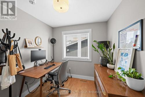 175 Armstrong Street, Ottawa, ON - Indoor Photo Showing Office