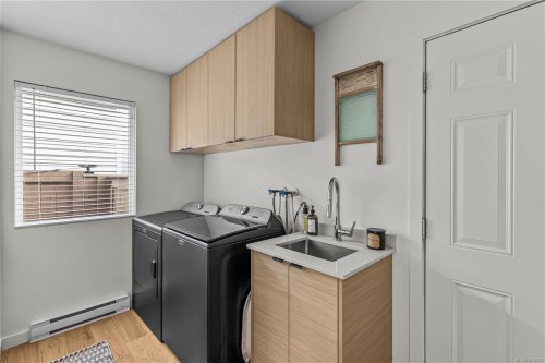 408 Reavie Rd, Campbell River, BC 