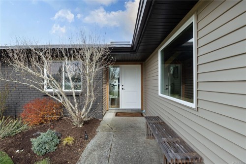 408 Reavie Rd, Campbell River, BC 