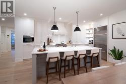 75 HOLLY DRIVE  Port Moody, BC V3H 5M5