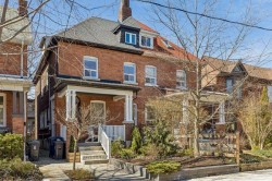 66 Coady Avenue Toronto, ON M4M 2Y8
